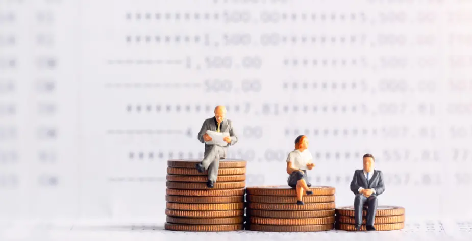 AOW'er, zo zorg je voor financiële voordelen